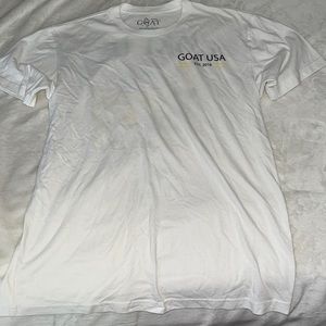 Goat USA white t-shirt with pineapple goat on the back size medium
